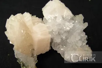 Dolomite mineral suitable for dry ultrafine grinding